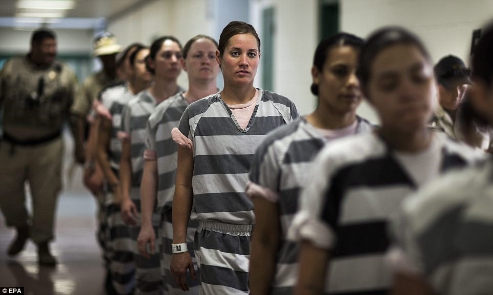 افزایش جمعیت زنان زندانی در آمریکا